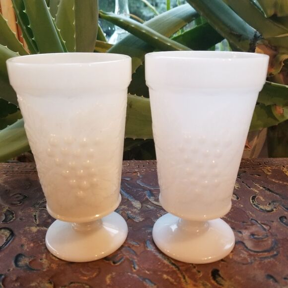 Anchor Hocking White Milk Glass Footed Glasses Set Of 2, Grape And Leaf - Picture 1 of 4